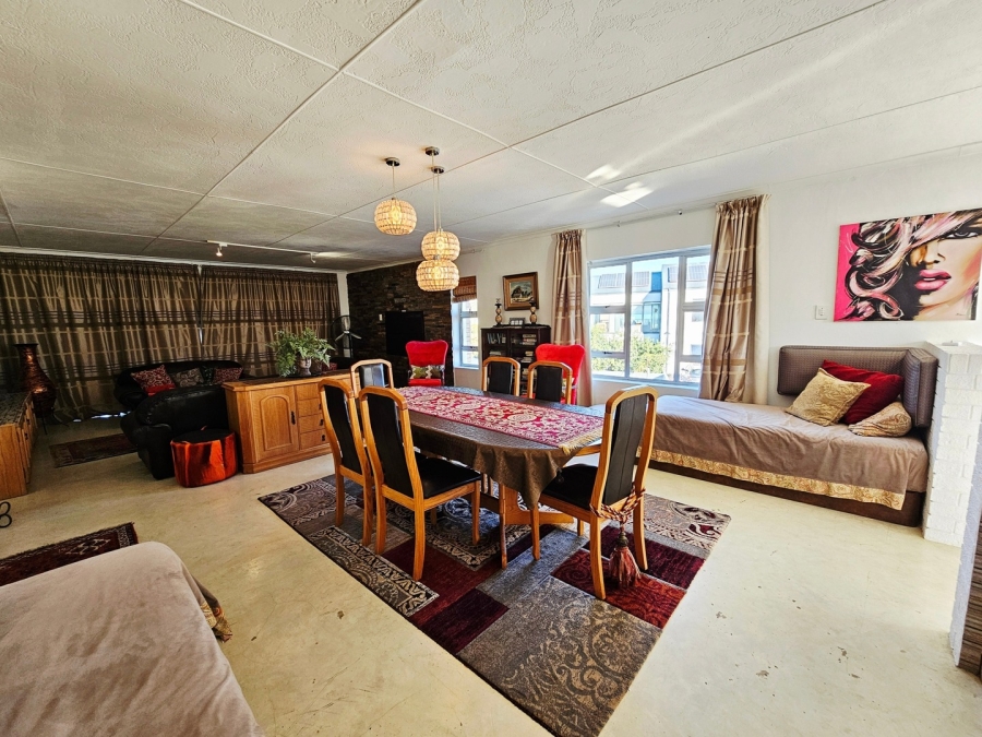 4 Bedroom Property for Sale in Bettys Bay Western Cape